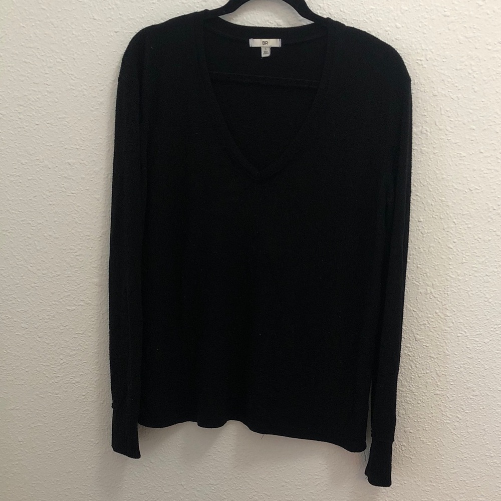 bp Women's Black V-Neck Lightweight Sweater